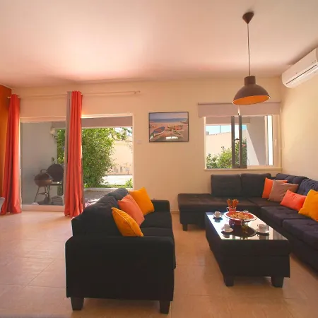 Apartment Roy's Place By Interhome