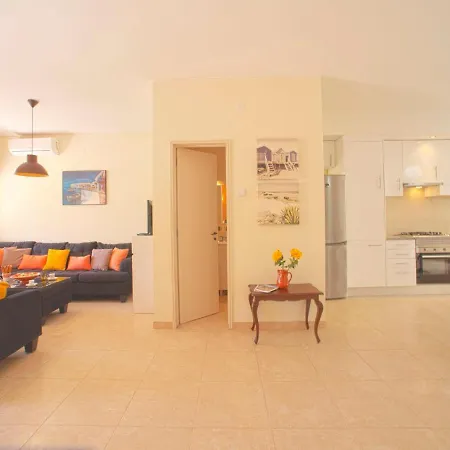 Appartamento Roy's Place By Interhome